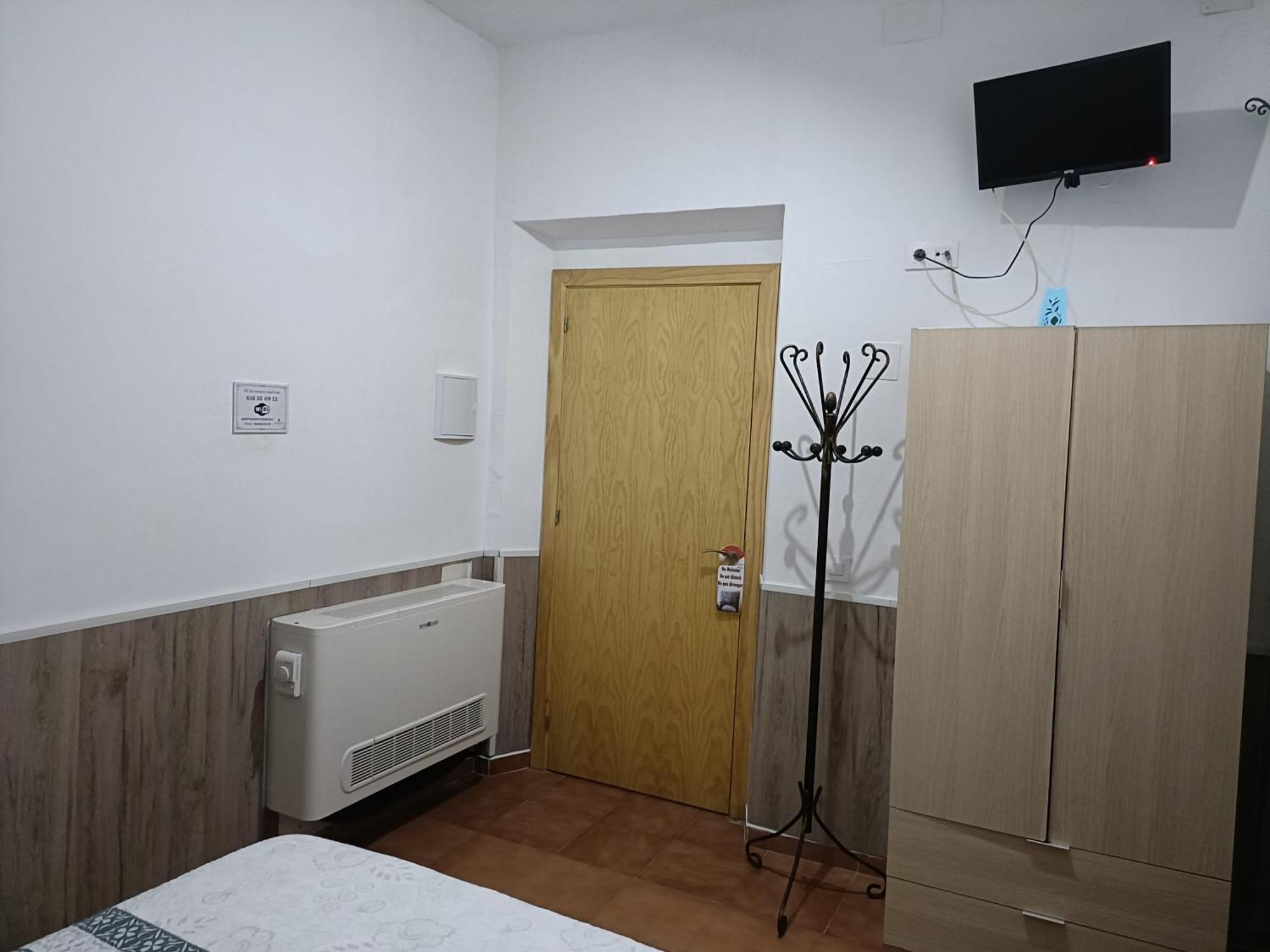 Hostal Batato Vejer de la Frontera Exteriör bild