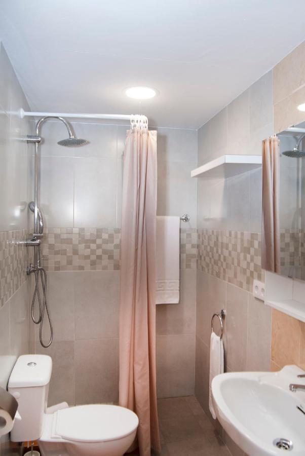 Hostal Batato Vejer de la Frontera Exteriör bild